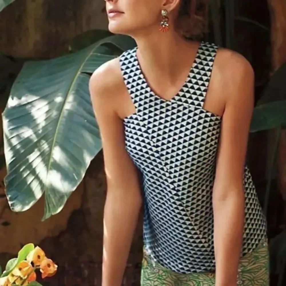 Anthropologie HD in Paris Blue & White Jacquard Geometric Triangle Cutout Top